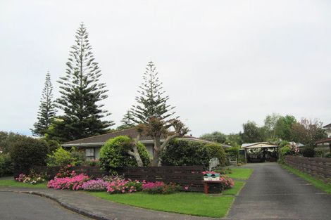 Photo of property in 1/19 Motuora Road, Manly, Whangaparaoa, 0930