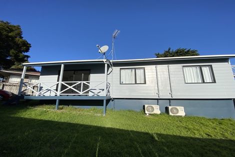 Photo of property in 6/17a Idesia Place, Totara Heights, Auckland, 2105