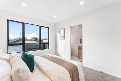 Photo of property in 1/45 Smythe Road, Henderson, Auckland, 0612