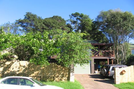 Photo of property in 2/7 Wirihana Road, Titirangi, Auckland, 0604