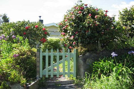 Photo of property in 23 Wellington Street, Nelson South, Nelson, 7010