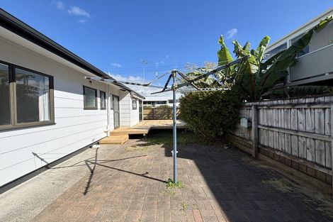 Photo of property in 2a Nukumea Common, Orewa, 0931