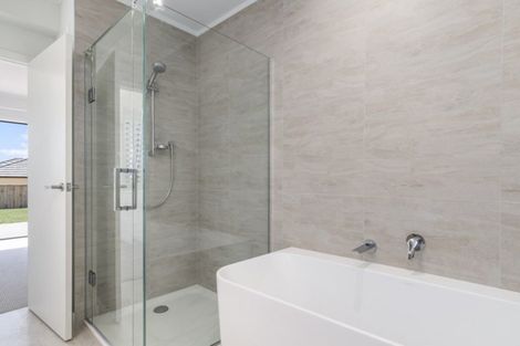 Photo of property in 100 Hamurana Road, Omokoroa, 3114