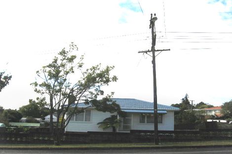 Photo of property in 136 View Road, Sunnyvale, Auckland, 0612