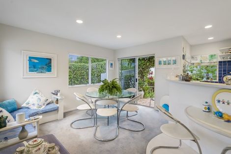 Photo of property in 17a Beach Road, Manly, Whangaparaoa, 0930