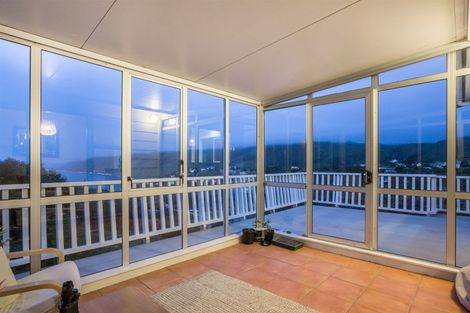 Photo of property in 18 Raroa Place, Pukerua Bay, 5026