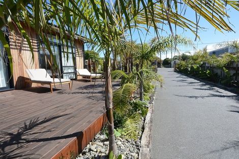 Photo of property in 33 Rauparaha Street, Waikanae Beach, Waikanae, 5036