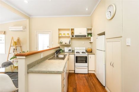 Photo of property in 92 Rintoul Street, Newtown, Wellington, 6021