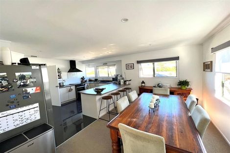 Photo of property in 2/287 Vipond Road, Stanmore Bay, Whangaparaoa, 0932