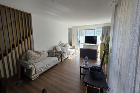 Photo of property in 15c Cessna Crescent, Mangere, Auckland, 2022