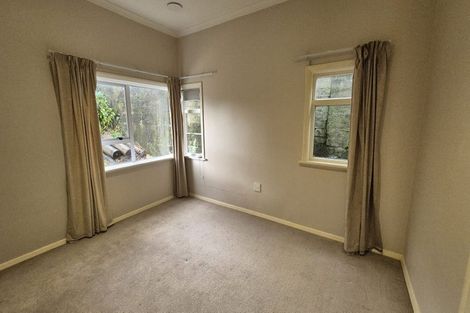 Photo of property in 22 Hampton Hill Road, Tawa, Wellington, 5028