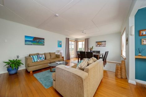 Photo of property in 182 Brooklands Road, Vogeltown, New Plymouth, 4310