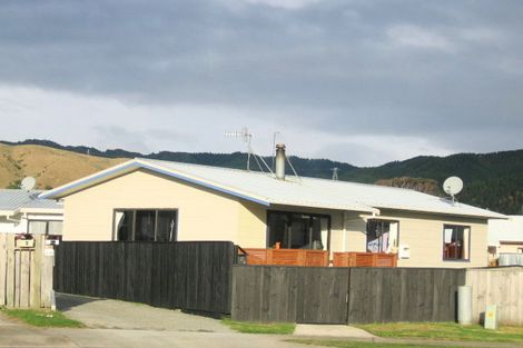 Photo of property in 8b Anikia Court, Paraparaumu, 5032