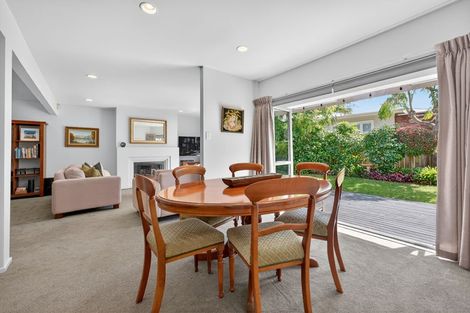 Photo of property in 1/6 Fenwick Avenue, Milford, Auckland, 0620