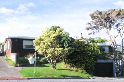 Photo of property in 66 Gurney Road, Kelson, Lower Hutt, 5010