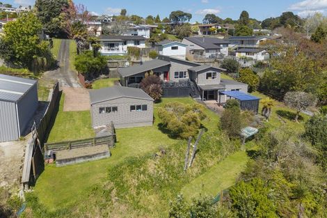 Photo of property in 24 Cumberland Crescent, Welcome Bay, Tauranga, 3112