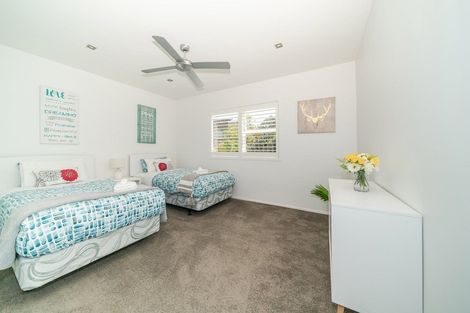 Photo of property in 1/11 Garmons Way, Castor Bay, Auckland, 0620