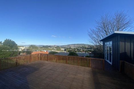 Photo of property in 68 Glanmire Road, Newlands, Wellington, 6037