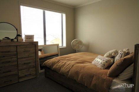 Photo of property in 6/22 Kerewhenua Crescent, Hobsonville, 0616