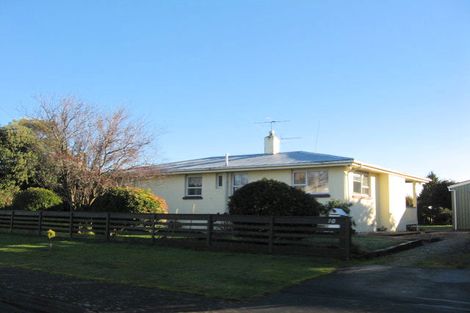 Photo of property in 10 Church Street, Winton, 9720