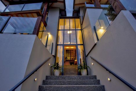 Photo of property in 32 Highview Terrace, Queenstown, 9300