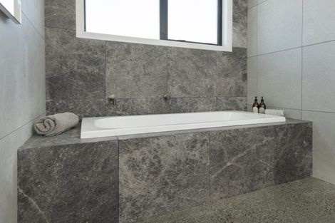 Photo of property in 3 Makakahi Street, Lytton West, 4071