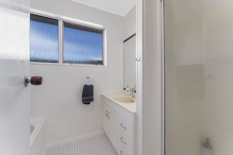 Photo of property in 136 Kahu Road, Paremata, Porirua, 5024