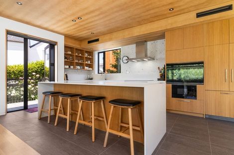 Photo of property in 35 Poynder Avenue, Merivale, Christchurch, 8014