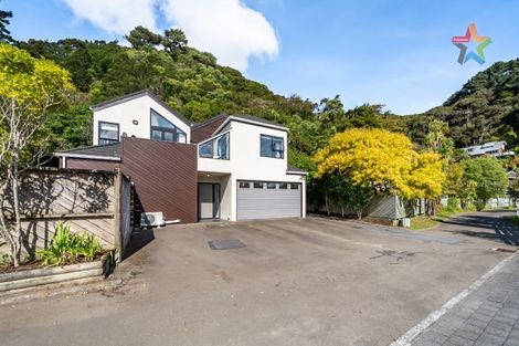 Photo of property in 2/27 Mawson Street, Waiwhetu, Lower Hutt, 5010