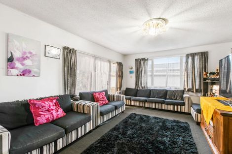 Photo of property in 11 Mail Avenue, Weymouth, Auckland, 2103