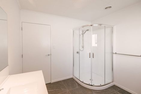 Photo of property in 2 Cypress Way, Levin, 5510