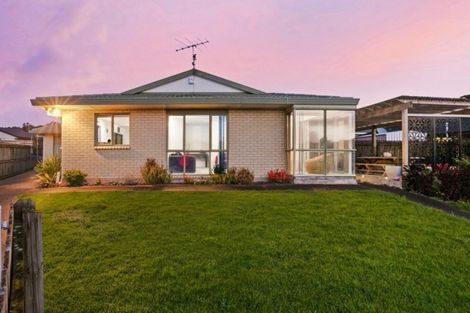 Photo of property in 9 Alta Terrace, Flat Bush, Auckland, 2019