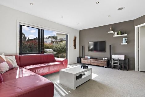 Photo of property in 22 Cresswell Place, Johnsonville, Wellington, 6037