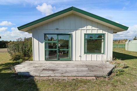 Photo of property in 366 Motuiti Road, Foxton, 4891