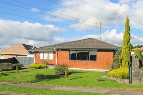 Photo of property in 4 Lowburn Place, Clover Park, Auckland, 2019