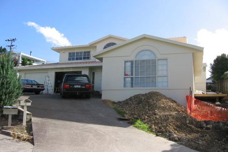 Photo of property in 5 Carl Place, Unsworth Heights, Auckland, 0632