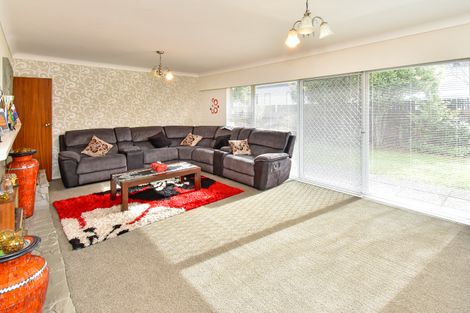 Photo of property in 2/42 Wallace Road, Papatoetoe, Auckland, 2025