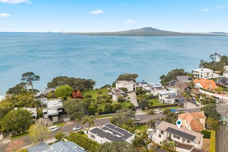 Photo of property in 2/2 Clifton Road, Hauraki, Auckland, 0622