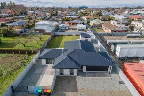 Photo of property in 16 Thomas Street, West End, Timaru, 7910