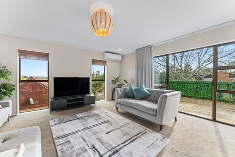 Photo of property in 1/10 Harley Road, Hauraki, Auckland, 0622