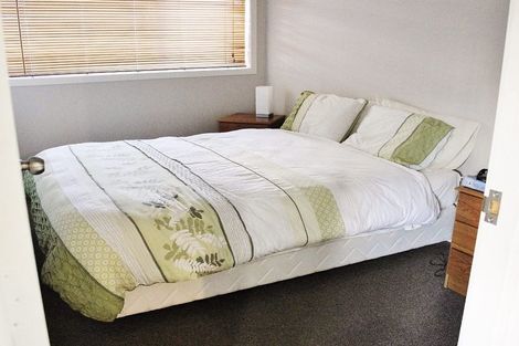 Photo of property in 1/9-11 Masterton Road, Rothesay Bay, Auckland, 0630