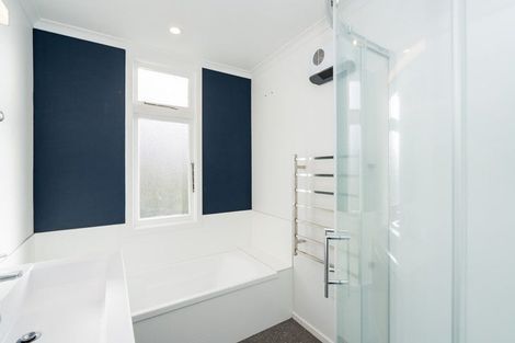 Photo of property in 15 Mary Street, Winton, 9720