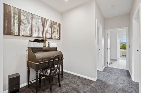 Photo of property in 14 Summerfield Way, Parahaki, Whangarei, 0112