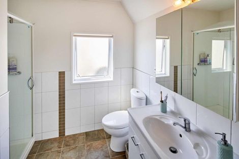 Photo of property in 7/354 Muritai Road, Eastbourne, Lower Hutt, 5013