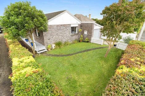 Photo of property in 65a Vardon Road, St Andrews, Hamilton, 3200