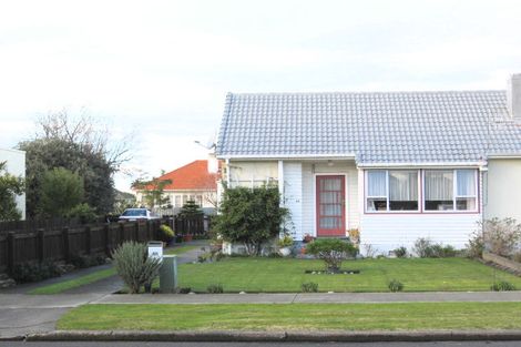 Photo of property in 40 Nuffield Avenue, Marewa, Napier, 4110