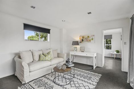 Photo of property in 9 Oakfield Street, Burnside, Christchurch, 8053