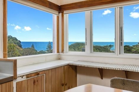 Photo of property in 25 Domain Crescent, Muriwai, Waimauku, 0881