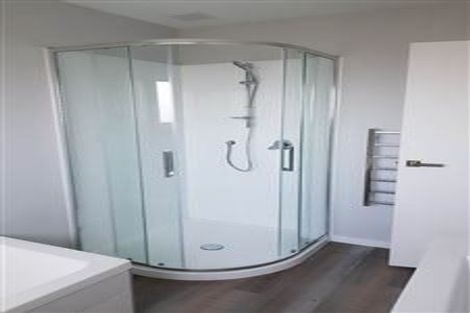 Photo of property in 17 Karearea Avenue, Kenepuru, Porirua, 5022