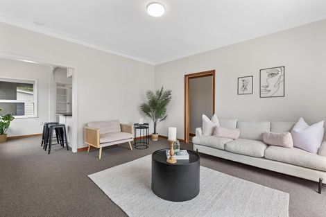 Photo of property in 181 Tukapa Street, Westown, New Plymouth, 4310